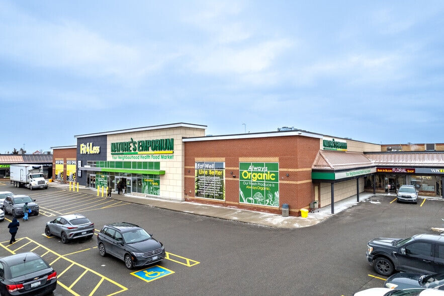 8401 Weston Rd, Vaughan, ON for sale - Primary Photo - Image 1 of 1