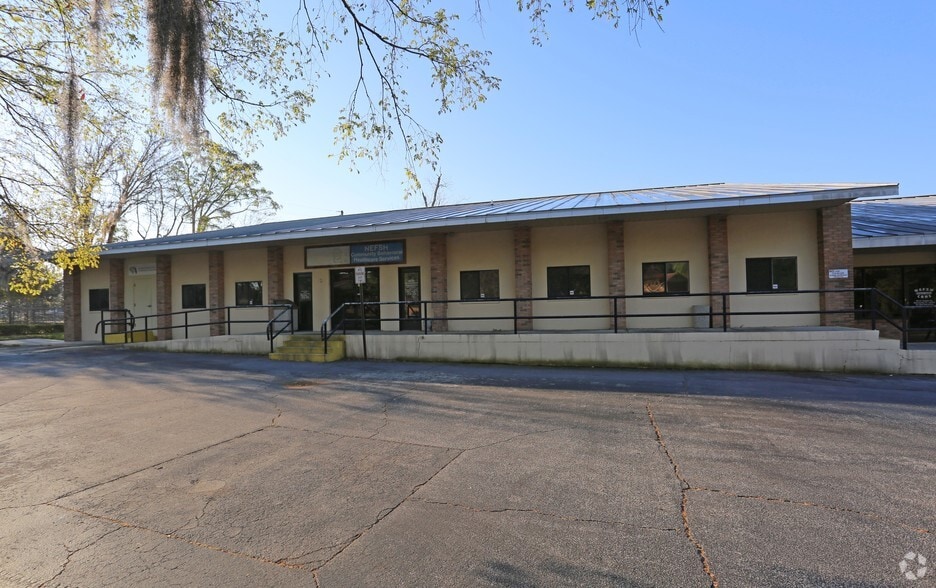 84-98 W Lowder St, Macclenny, FL for lease - Building Photo - Image 1 of 4
