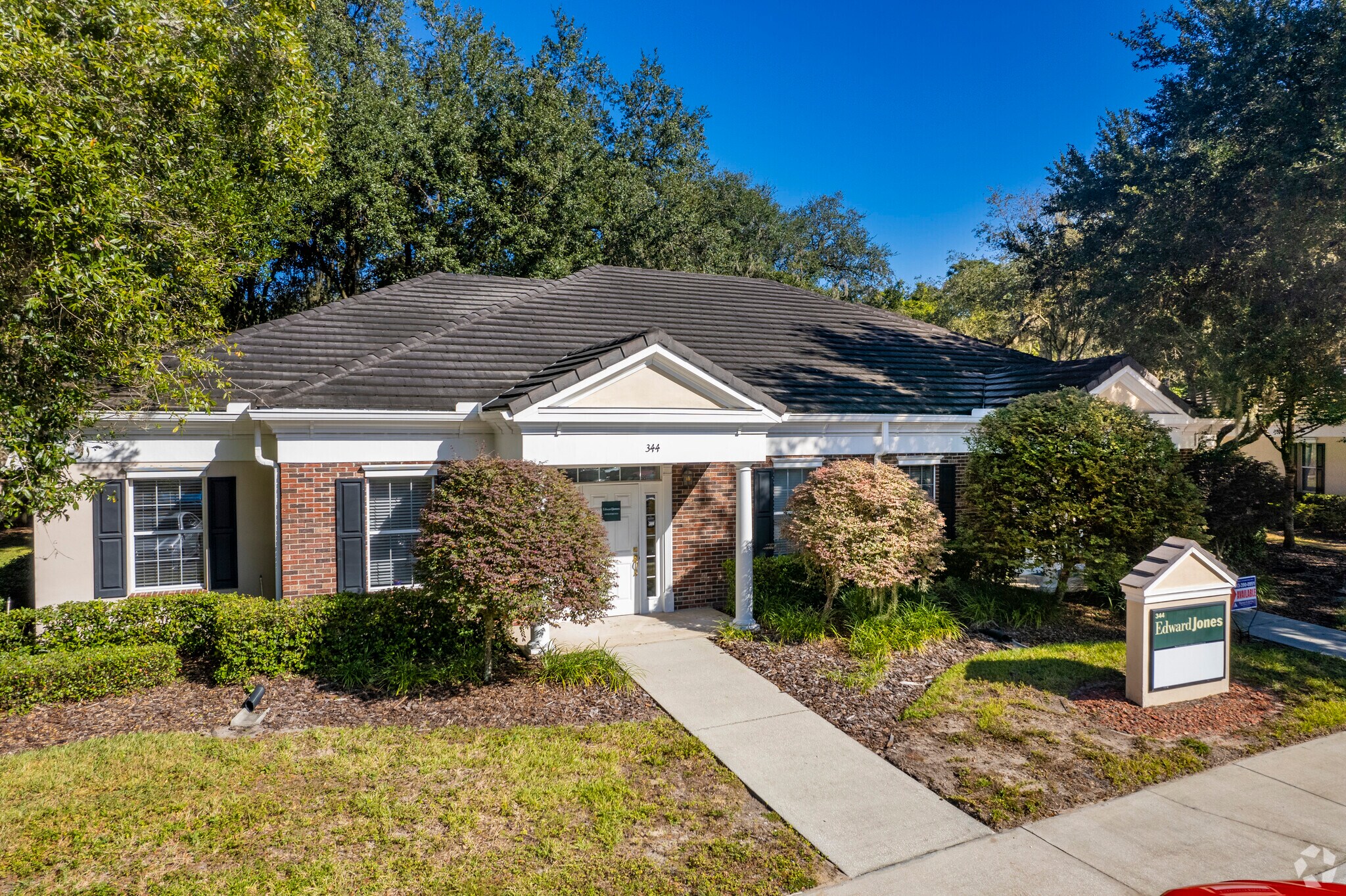 344-350 E Bloomingdale Ave, Brandon, FL for sale Building Photo- Image 1 of 1