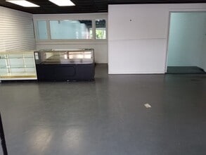 1921-1935 N William St, Goldsboro, NC for lease Interior Photo- Image 2 of 4