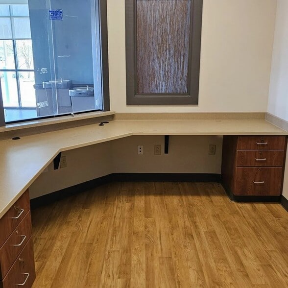 6004 Boll Weevil Cir, Enterprise, AL for lease - Interior Photo - Image 3 of 4