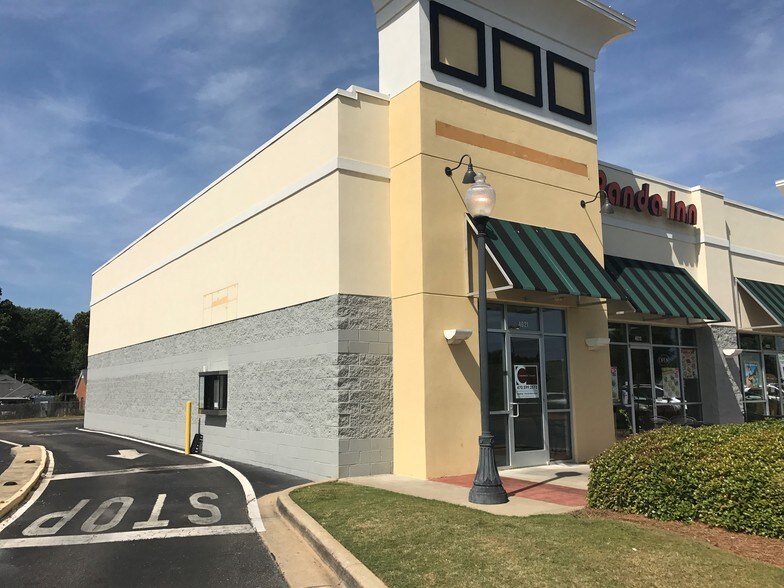 4041 Atlanta Hwy, Montgomery, AL 36109 Dalraida Commons