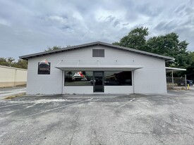 Hwy 27 - 2,806 SF Office & Warehouse - Warehouse