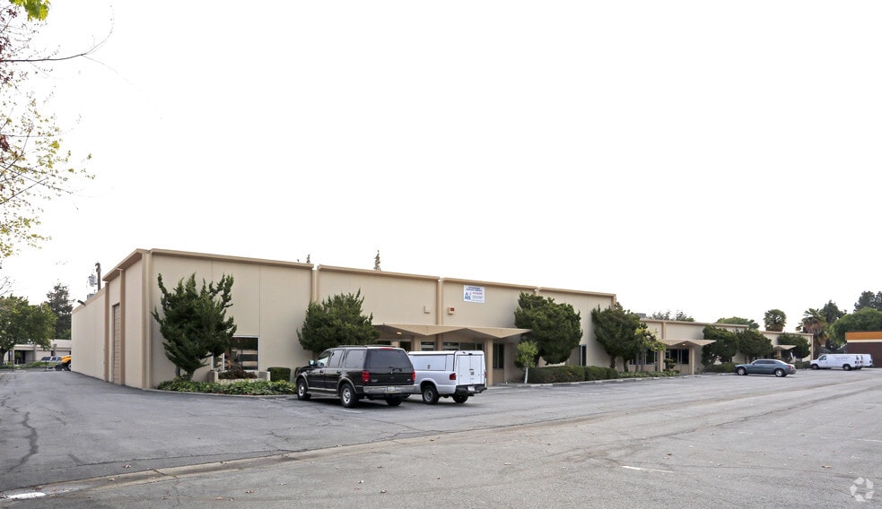 1725 De la Cruz Blvd, Santa Clara, CA for lease - Building Photo - Image 3 of 6