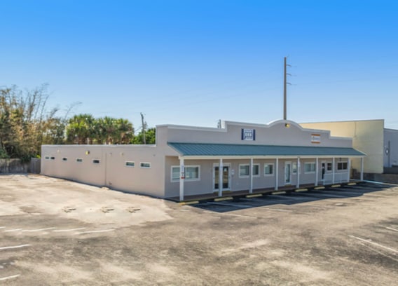 105-111 Cleveland Ave, Cocoa Beach, FL for lease Building Photo- Image 1 of 28