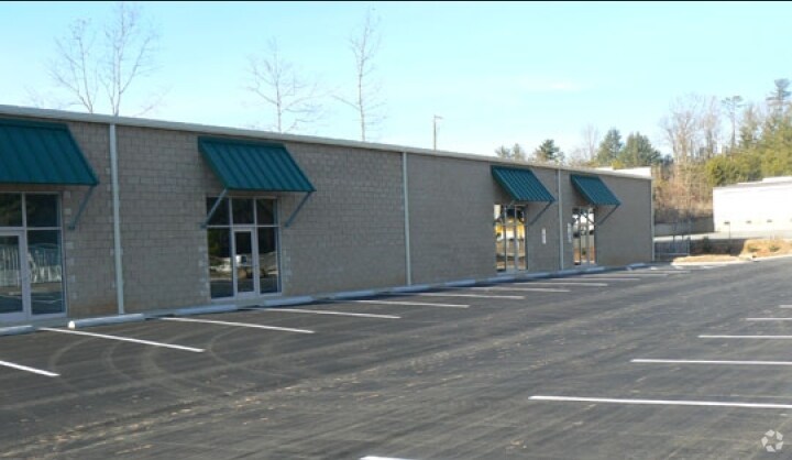 6 Winners Cir, Arden, NC for lease - Building Photo - Image 2 of 2