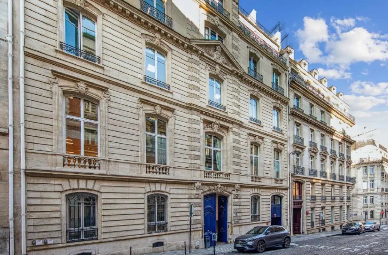 8 Rue Christophe Colomb, Paris for lease Building Photo- Image 1 of 21