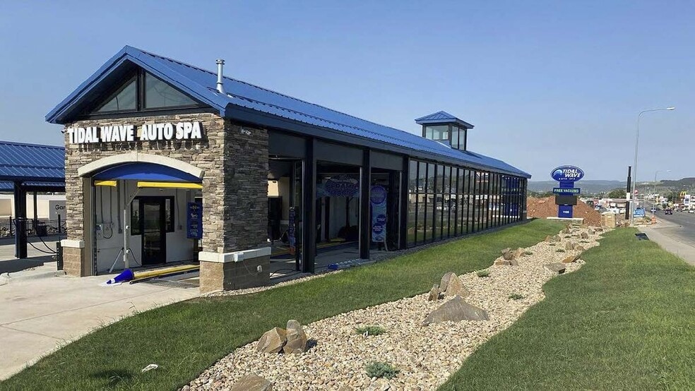 300 N Overland Ave, Burley, ID for sale - Building Photo - Image 1 of 2