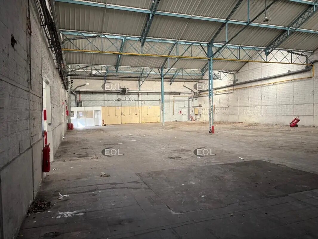 Industrial in Bezons for lease Interior Photo- Image 1 of 3