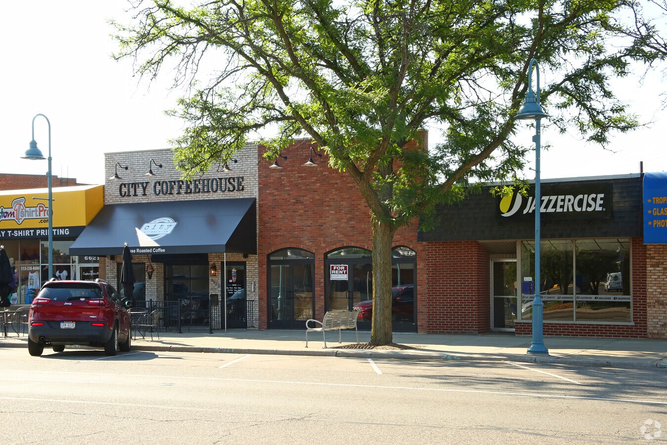 6627 Allen Rd, Allen Park, MI 48101