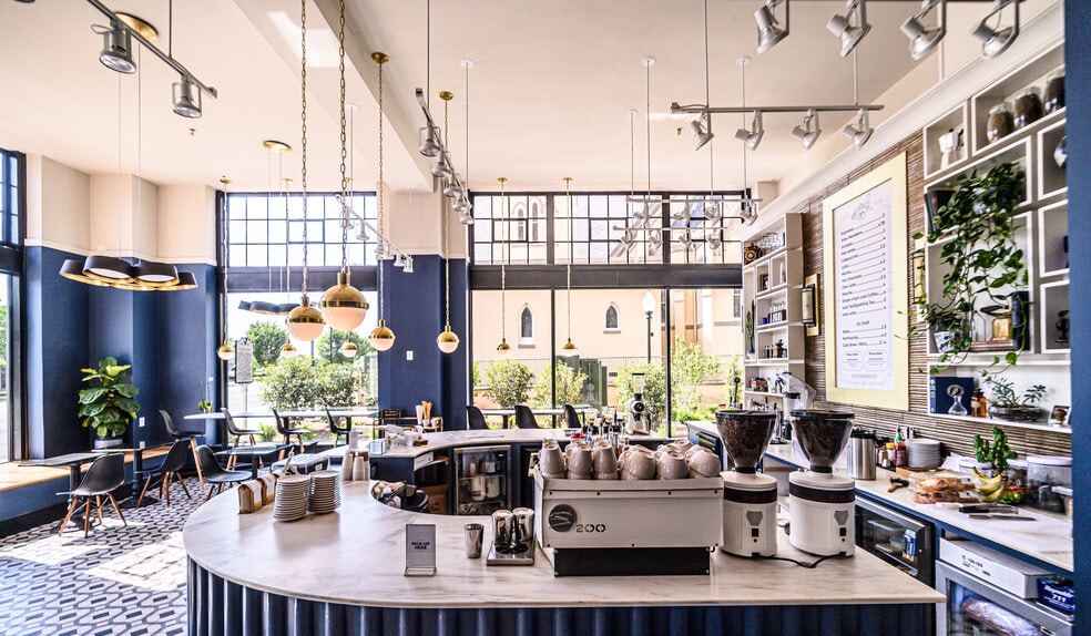 187 N Church St, Spartanburg, SC for lease - Interior Photo - Image 3 of 18