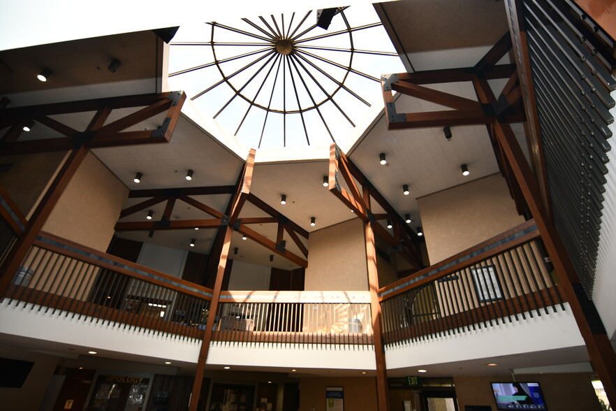 1334 W Covina Blvd, San Dimas, CA for lease - Lobby - Image 3 of 12