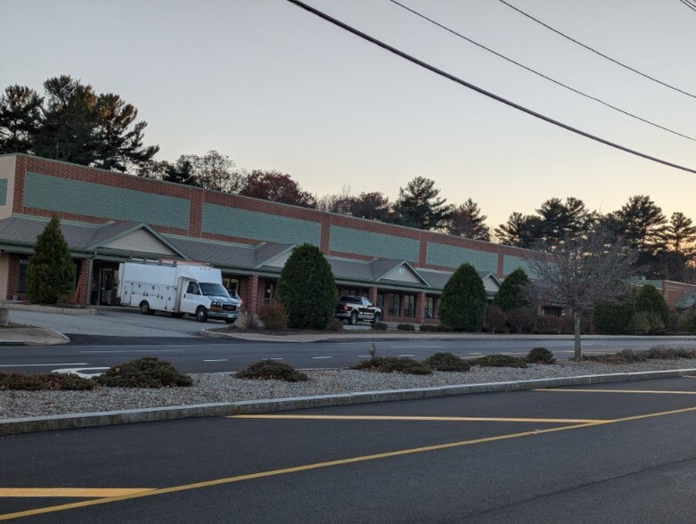 87 Centre Of New England Blvd, Coventry, RI for lease - Building Photo - Image 2 of 29