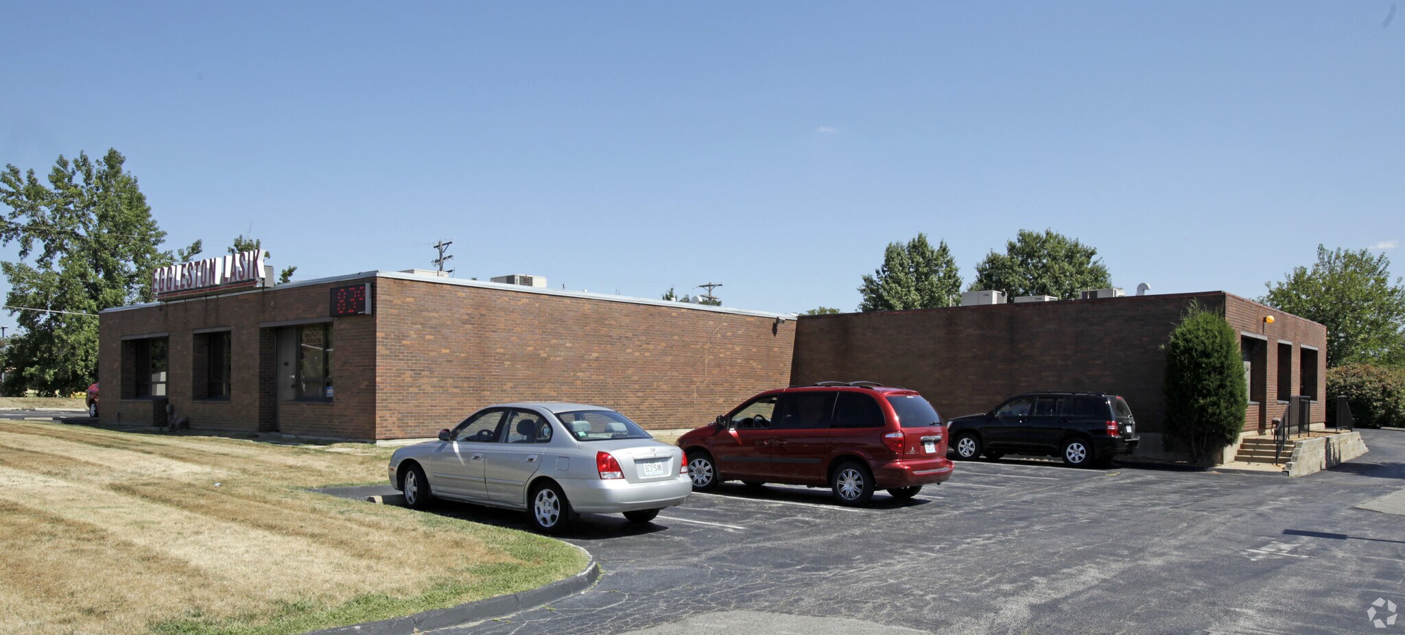 10007 Kennerly Rd, Saint Louis, MO for sale Building Photo- Image 1 of 4