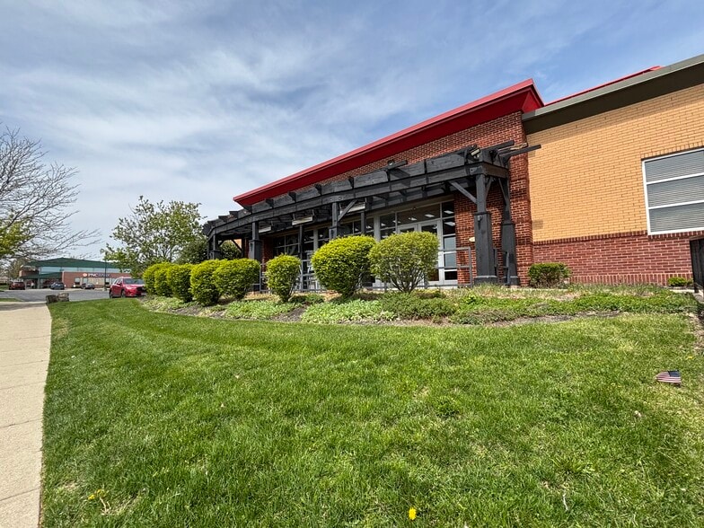 5013 Bowen Dr, Mason, OH for sale - Building Photo - Image 2 of 15