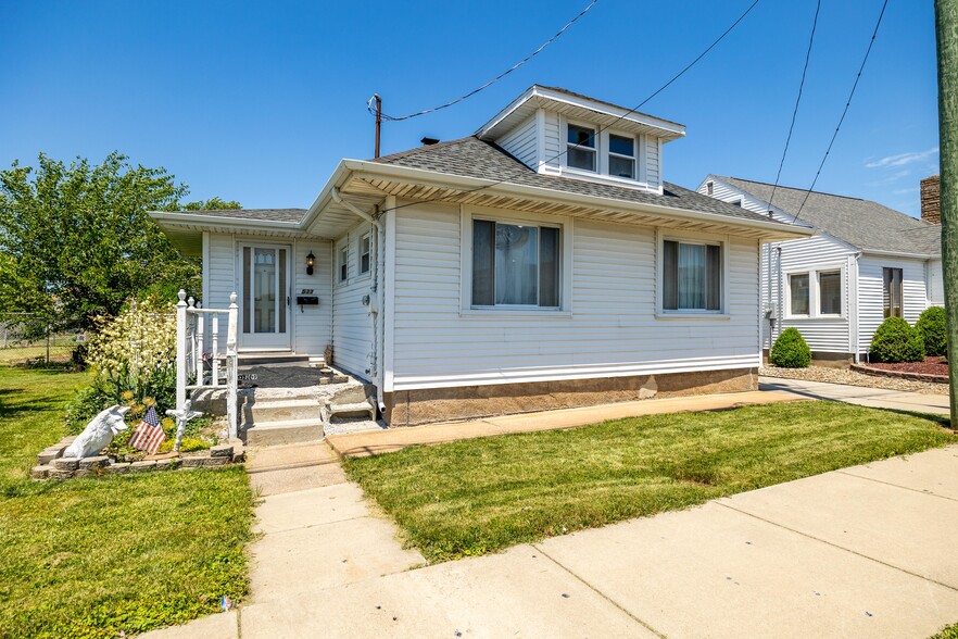 533 E Perkins Ave, Sandusky, OH for sale - Primary Photo - Image 1 of 34