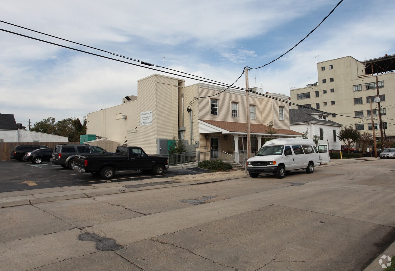 2620 Jena St, New Orleans, LA 70115