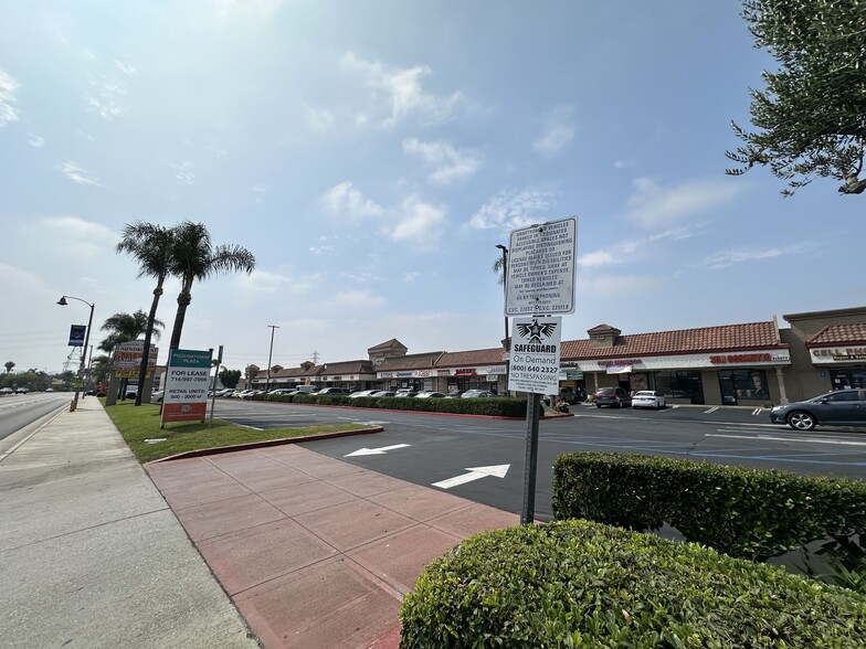 9432-9532 Whittier Blvd, Pico Rivera, CA for sale - Building Photo - Image 1 of 1