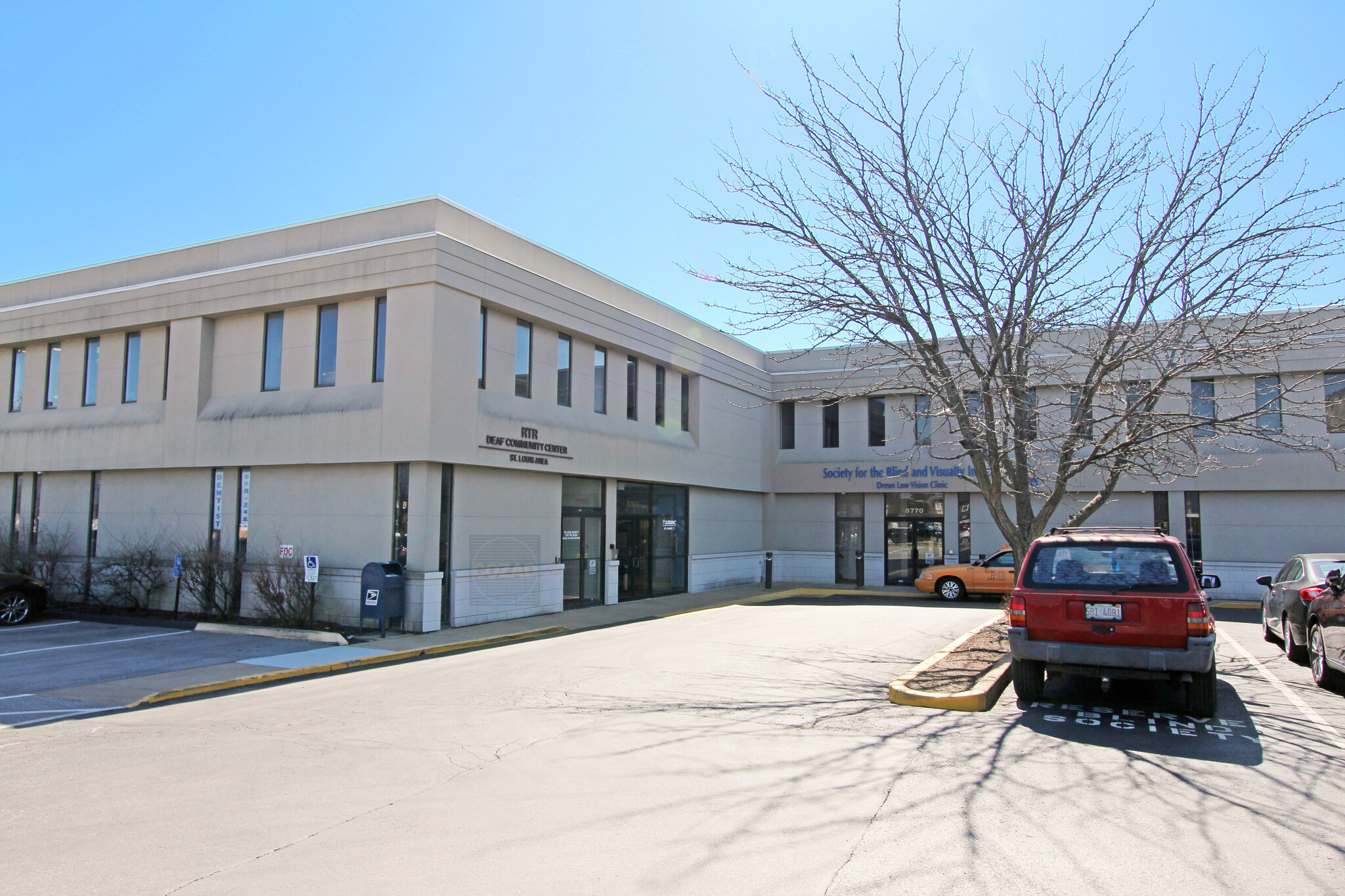 8760-8798 Manchester Rd, Brentwood, MO for lease Building Photo- Image 1 of 5