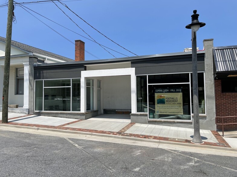 70 Pacolet St, Tryon, NC for lease - Building Photo - Image 1 of 3