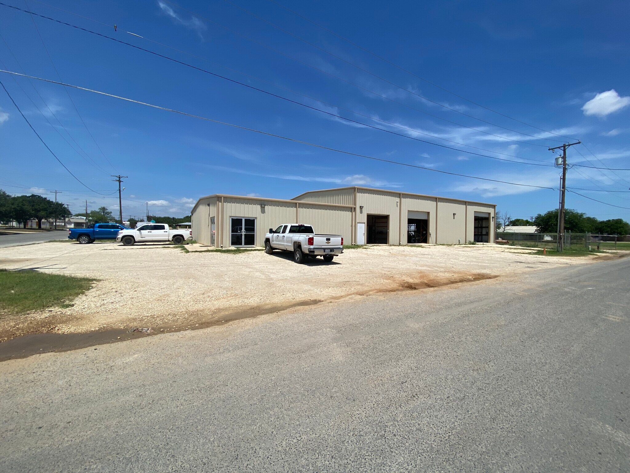 400 N Front, Cotulla, TX 78014