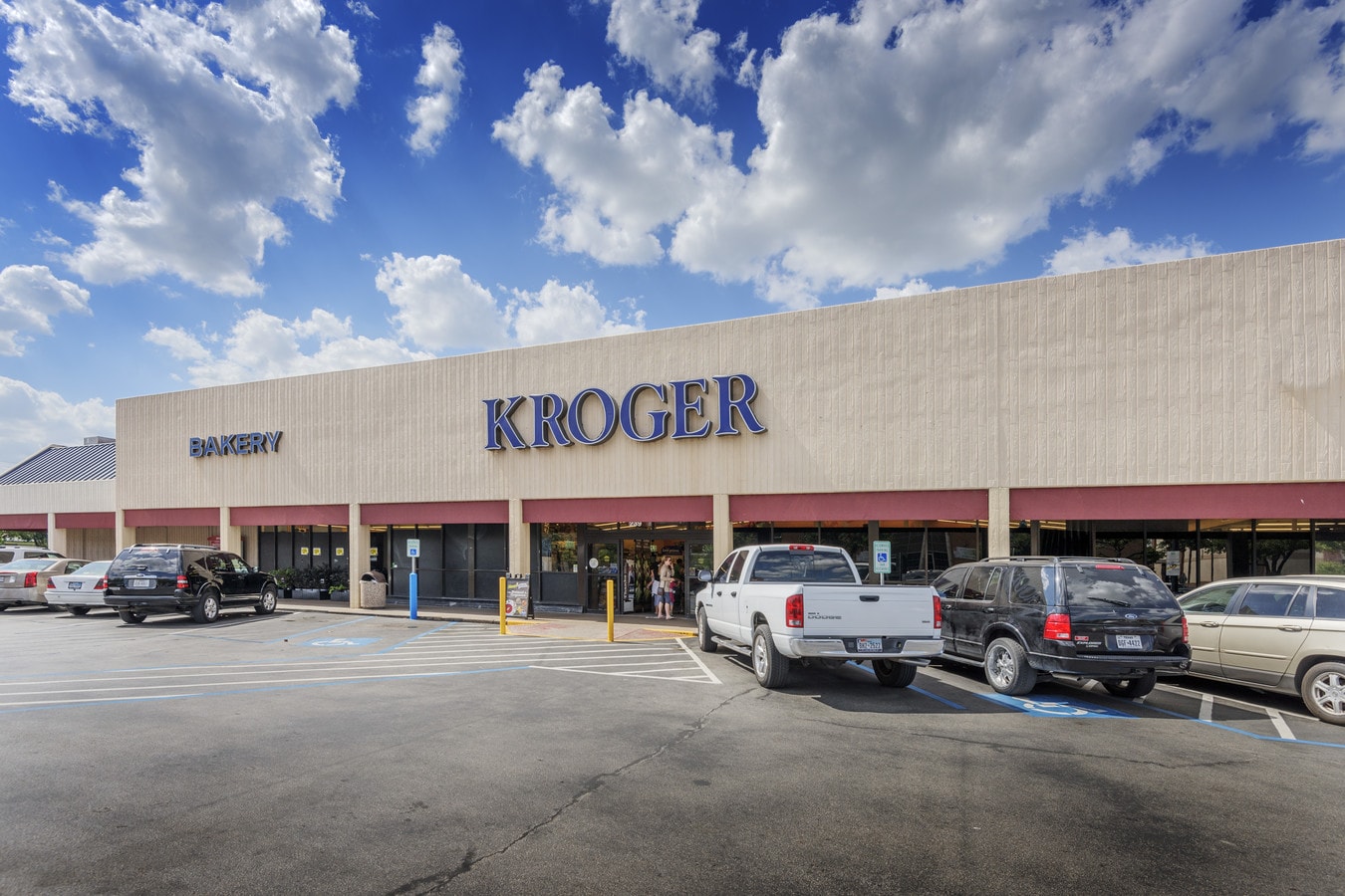 215239 W 20th St, Houston, TX 77008