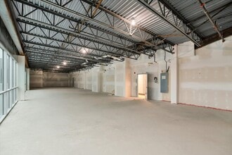 15315 66 Ave, Surrey, BC for lease Interior Photo- Image 2 of 5