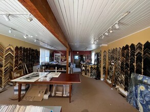 317 NW Gilman Blvd, Issaquah, WA for lease Interior Photo- Image 2 of 3