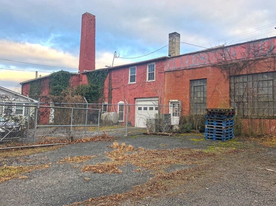 325 W Allen St, Mechanicsburg, PA for sale Building Photo- Image 1 of 1