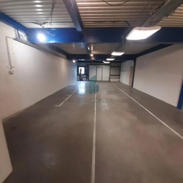 Flex in Domont for lease - Building Photo - Image 2 of 6