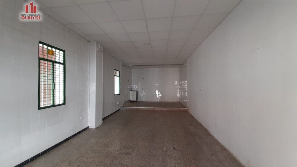 Retail in Ourense for lease - Building Photo - Image 1 of 5