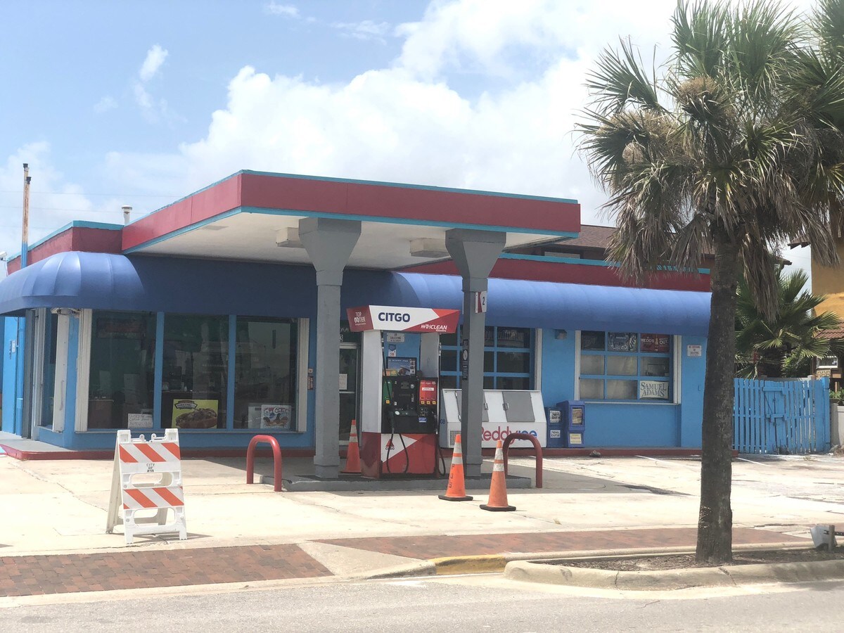 323 Flagler Ave, New Smyrna Beach, FL 32169