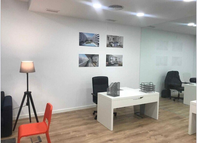 Retail in Córdoba, Córdoba for lease - Building Photo - Image 3 of 7