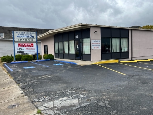 5314 MacCorkle Ave, Charleston, WV for lease - Building Photo - Image 2 of 15