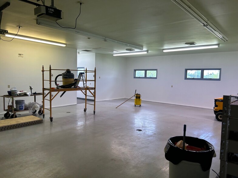 8033 E Frontage Rd, Caledonia, WI for lease - Interior Photo - Image 3 of 10