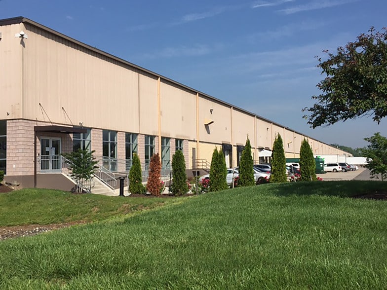 200 Birch Creek Rd, Swedesboro, NJ for lease - Building Photo - Image 2 of 8
