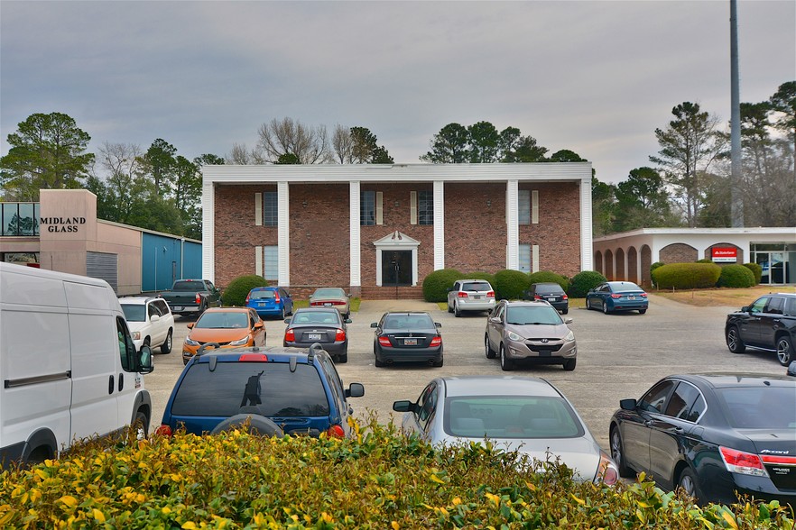 7356 Garners Ferry Rd, Columbia, SC for lease - Building Photo - Image 1 of 9