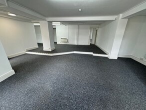 156 Arbury Rd, Nuneaton for lease Interior Photo- Image 2 of 3