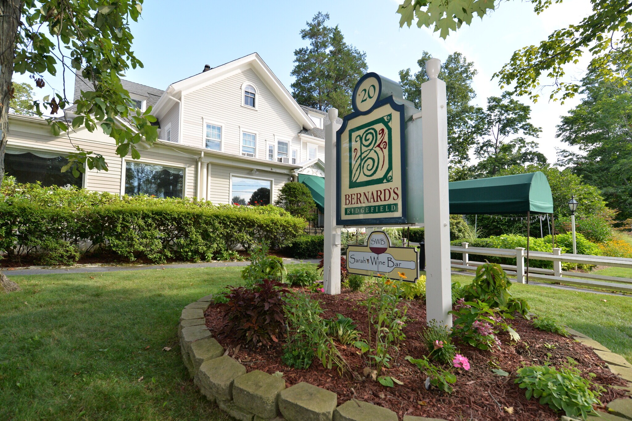 20 West Ln, Ridgefield, CT 06877