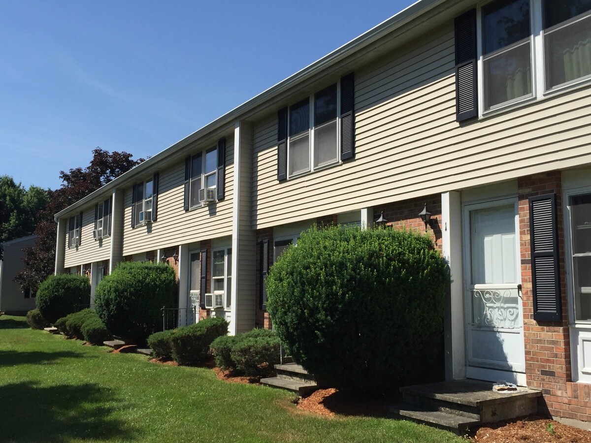 961-967 Mill Pond Rd, Colchester, VT for sale Primary Photo- Image 1 of 1