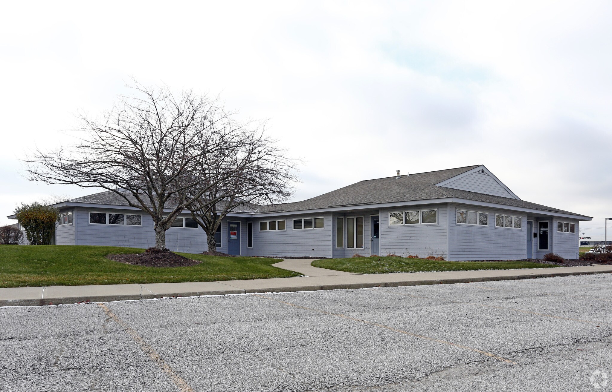 501-513 Airport North Office Park, Fort Wayne, IN for sale Primary Photo- Image 1 of 1