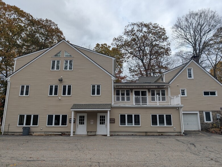 569 Main St, Monroe, CT for sale - Building Photo - Image 2 of 3