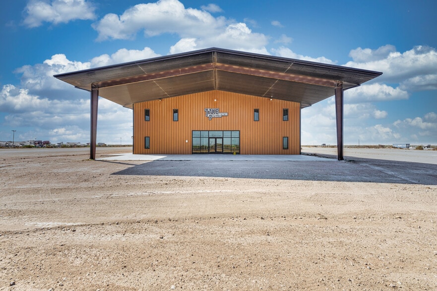 2820 S FM 866, Odessa, TX for lease - Building Photo - Image 2 of 15