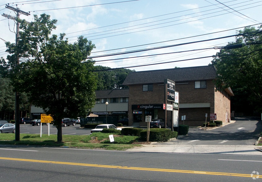 24522490 Black Rock Tpke, Fairfield, CT 06825