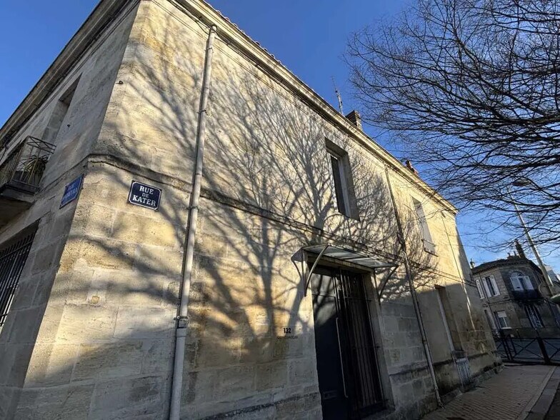 Office in Bordeaux for sale - Building Photo - Image 2 of 9