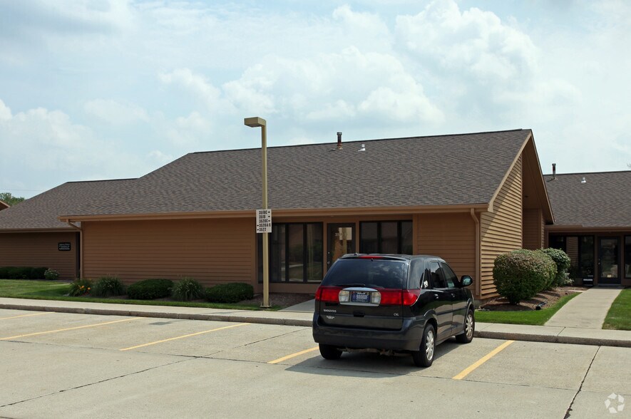 3520 Stellhorn Rd, Fort Wayne, IN 46815