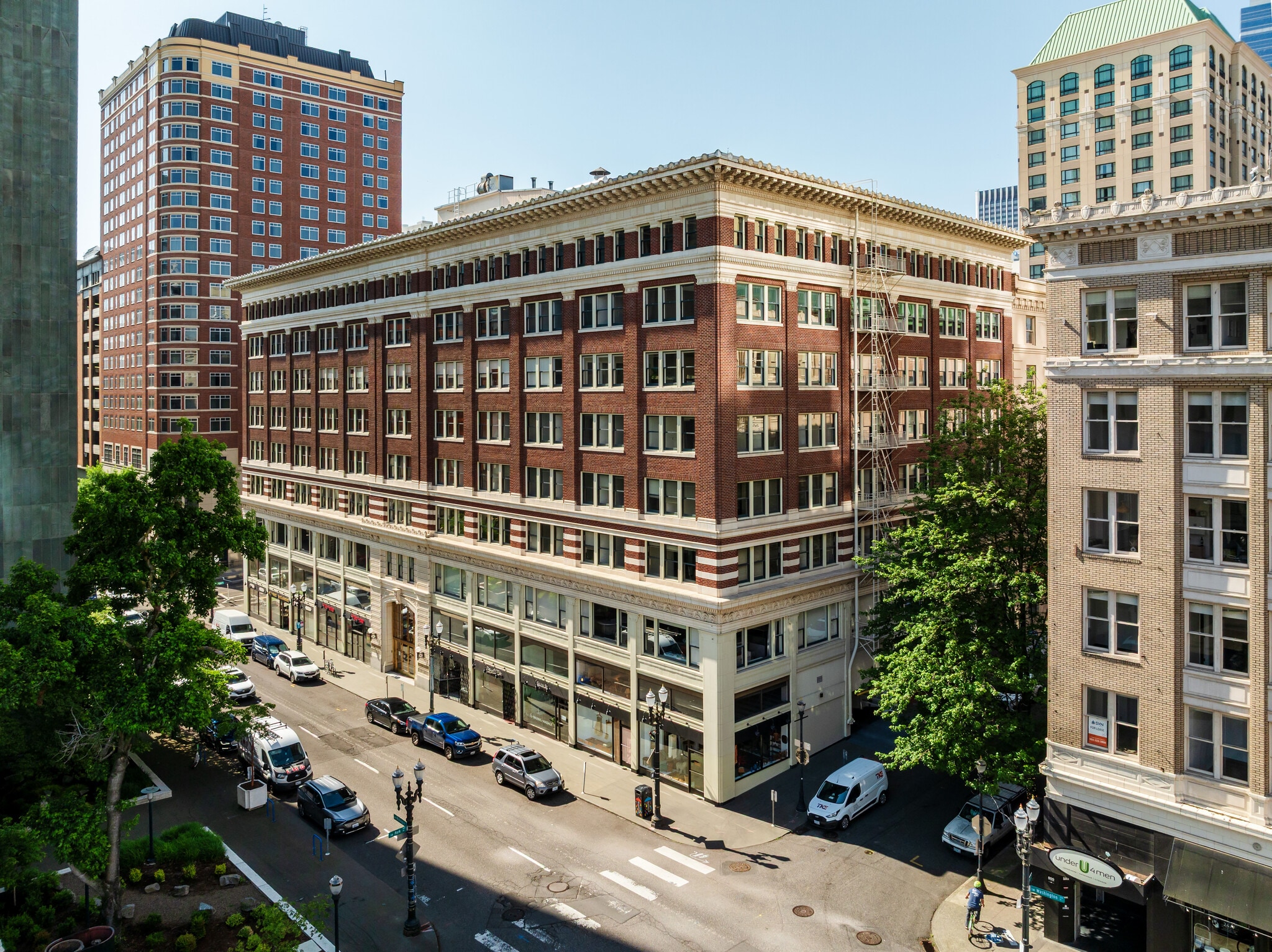 720 SW Washington St, Portland, OR for sale Building Photo- Image 1 of 16