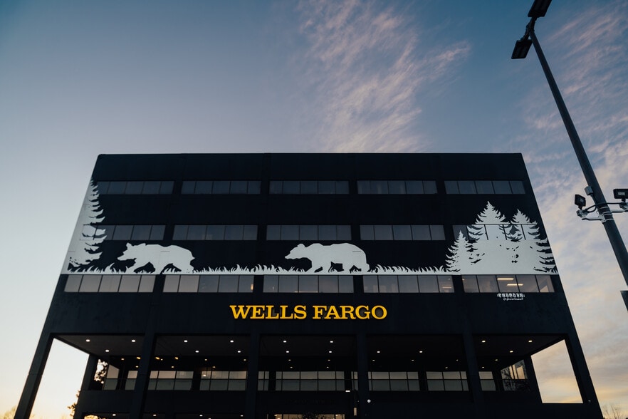 5353 W Dartmouth Ave, Denver, CO for lease - Building Photo - Image 2 of 34