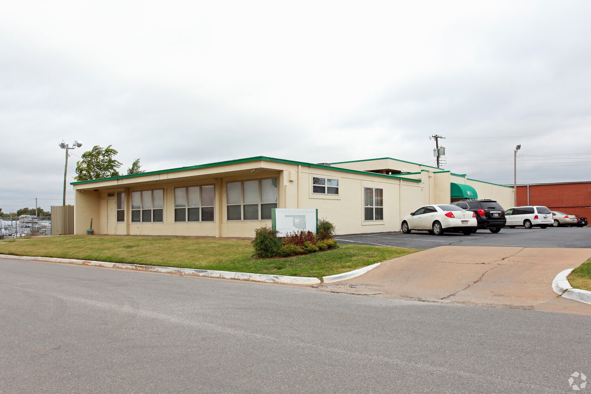 13 NE 28th St, Oklahoma City, OK for sale Primary Photo- Image 1 of 1