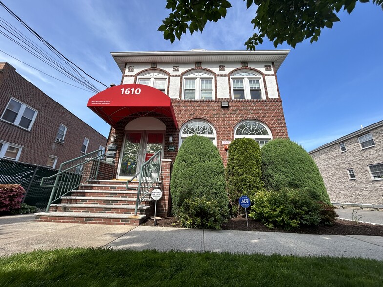 1610 Williamsbridge Rd, Bronx, NY for sale - Building Photo - Image 1 of 5